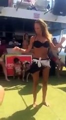 Tekne'de Müthiş Oryantal Show!