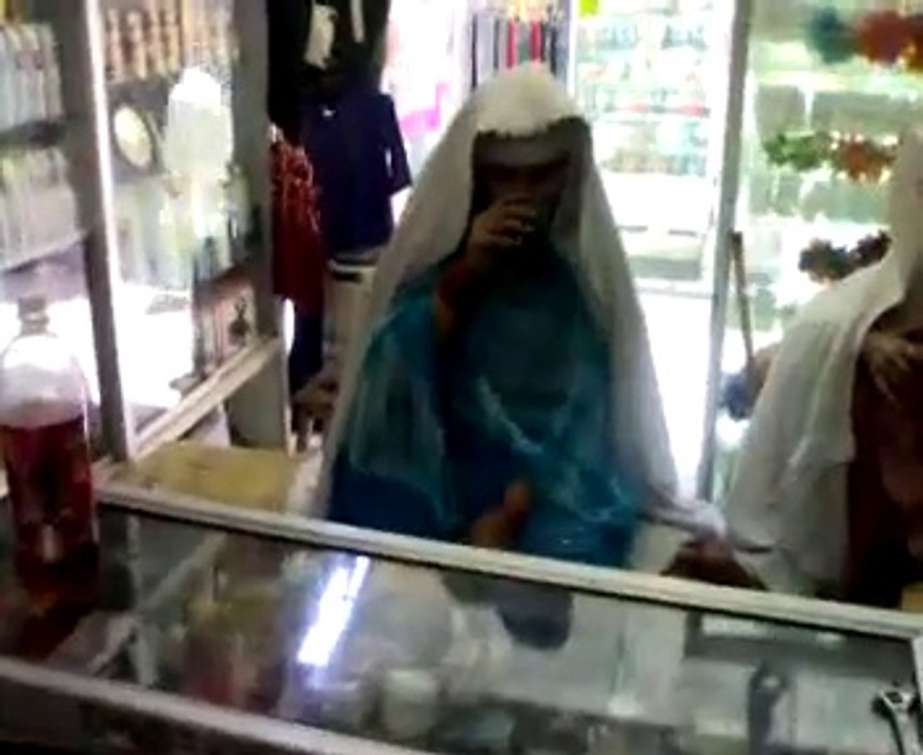 Pathan Very Cute Girl In Dokan - video Dailymotion