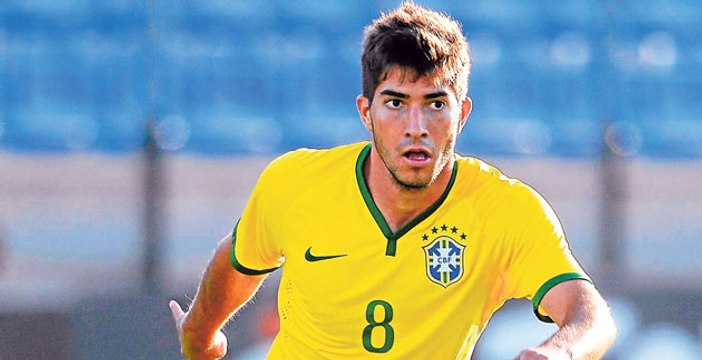 Doublé de passes décisives pour Lucas Silva