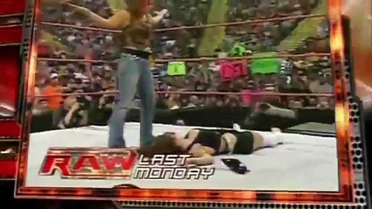 Mickie James n Candice Michelle vs Melina n Victoria shows