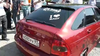 Arabadaki mükemmel ses sistemi