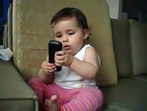 Toddler mimicing parents phoning is the cutest thing of the day