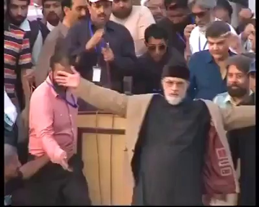 Dil Cheez Hai Kia Janum Jaan Be Hazar Hai