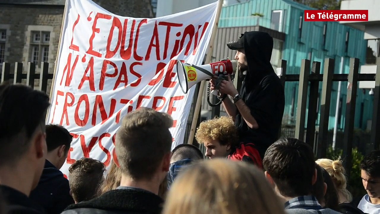 Saint-Brieuc. Un millier de lycéens dans la rue