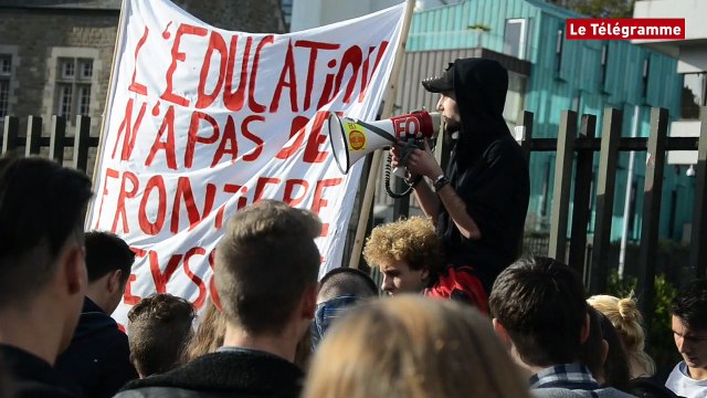 Saint-Brieuc. Un millier de lycéens dans la rue