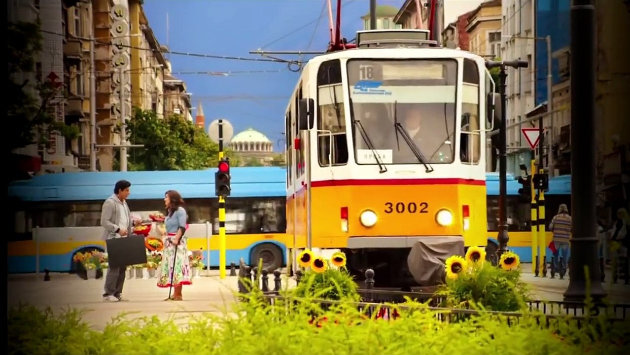 Dilwale-Trailer--Kajol-Shah-Rukh-Khan-Varun-Dhawan-Kriti-Sanon--A-Rohit-Shetty-Film