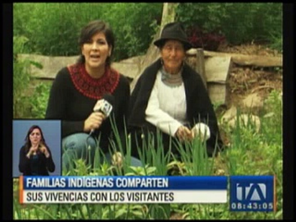 Familias indígenas comparten sus vivencias con los visitantes