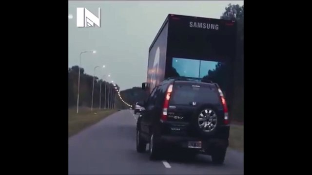 Un camion très facile à doubler grâce à un écran!