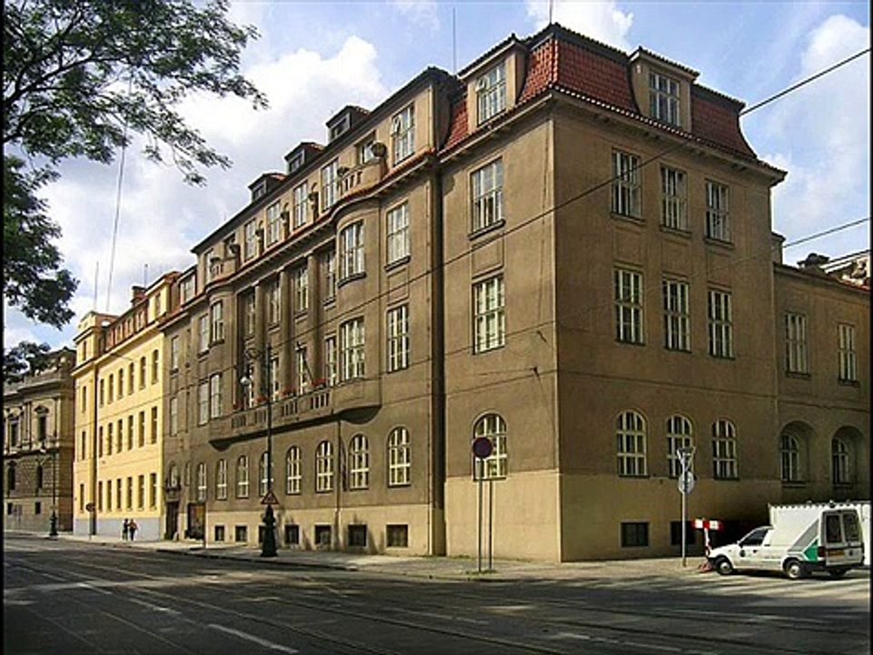 Circulo de Praga y Copenhague