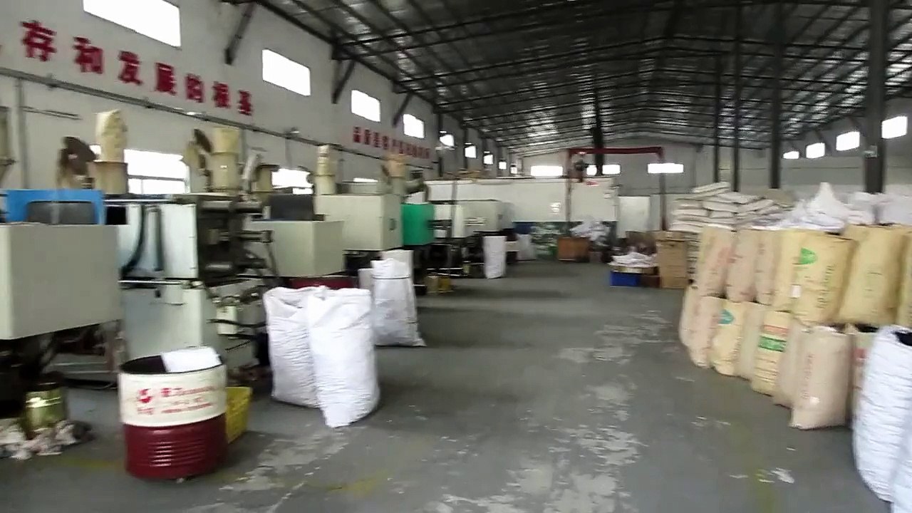 Import Sourcing Service from China - Furniture Plastic Legs and Clips / Production 3