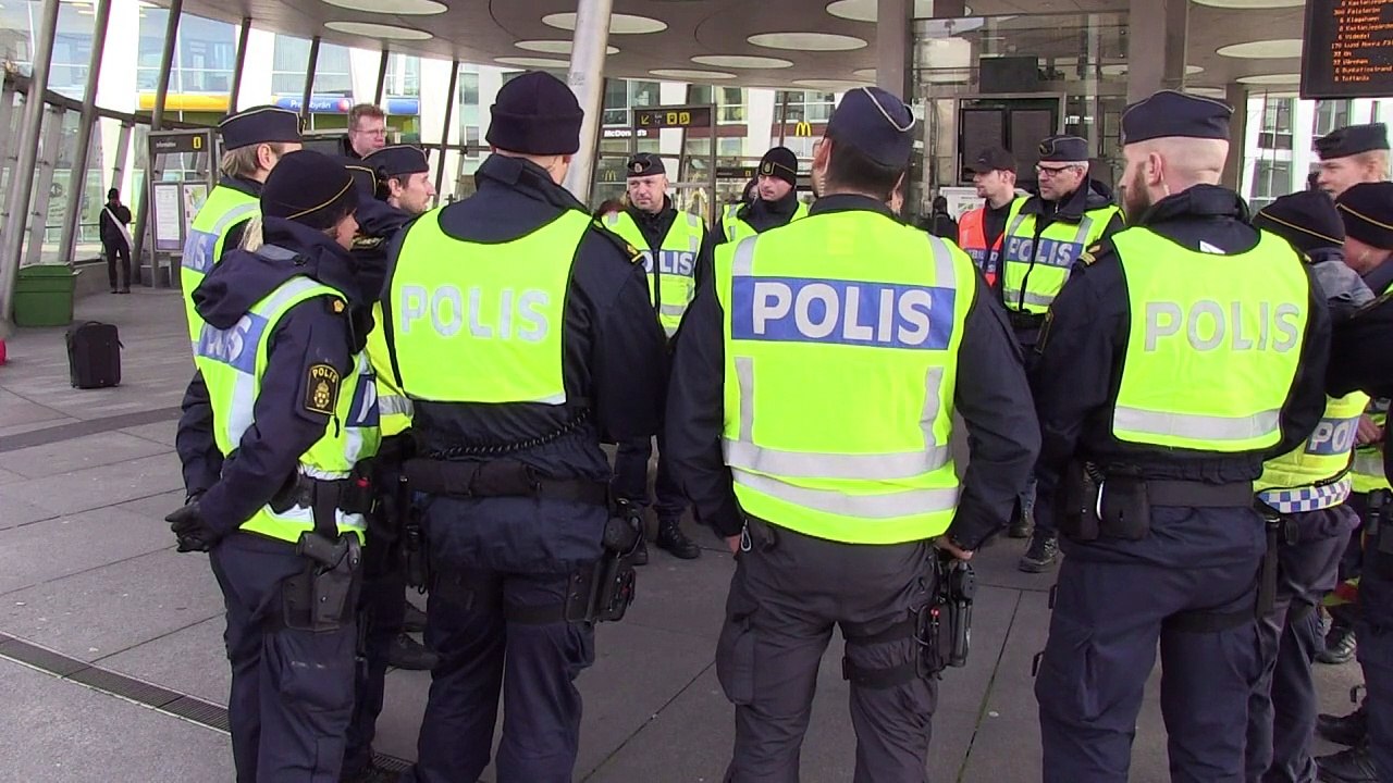 Schweden führt Grenzkontrollen wieder ein