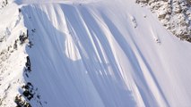 Un skieur survit après une chute de 500 mètres