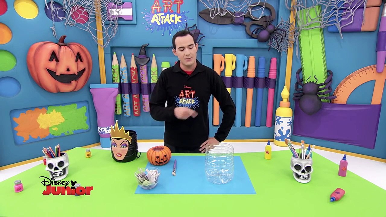Art Attack - Le panier dHalloween - Disney Junior - VF
