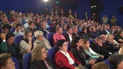 Скачать видео: Report TV - Veliaj: Më shumë investime në zonat që paguajnë taksat