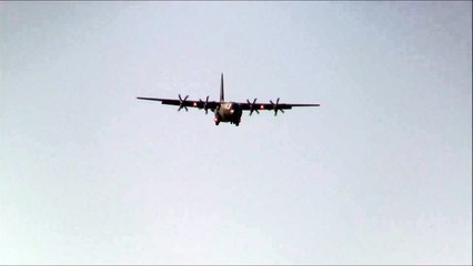 (Live ATC) Royal Air Force C 130 Hercules landing runway 14 at ZRH