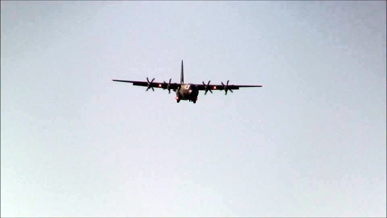 (Live ATC) Royal Air Force C 130 Hercules landing runway 14 at ZRH