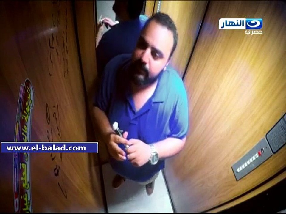 شاهد رد فعل شيكو «الفرنجه» بعد ركوب شابه يونانيه المصعد معه