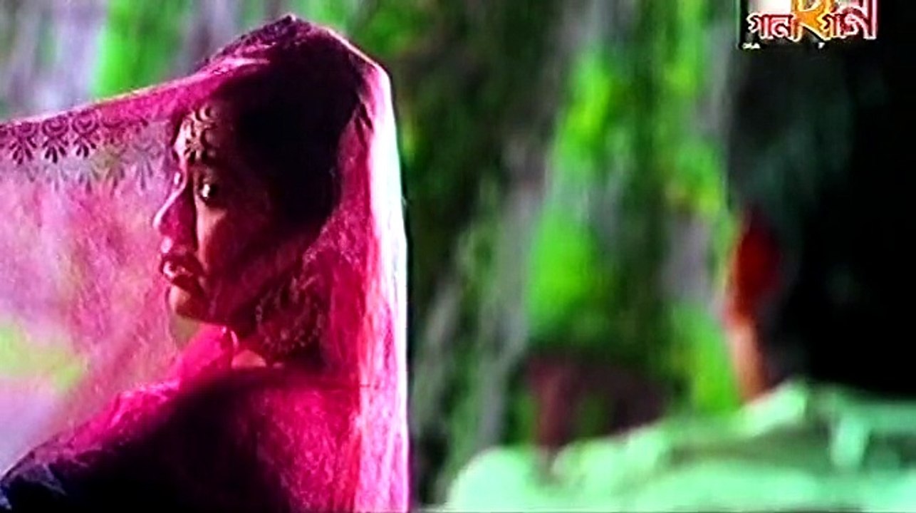 PREM KORBO TOMAR SATHE | MOMO