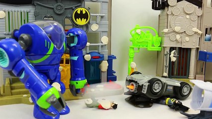 Captain Cold Attacks Gotham City and Batman and Robin Saved by Tomorrowland Spaceguard Cru