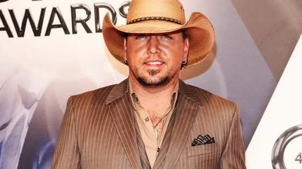 El representante de Jason Aldean confirma que él se disfrazó con un rostro negro controversial durante Halloween