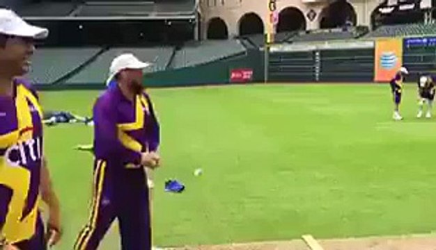 Wasim Akram Ki Shoaib Akhtar ko Gali Funny