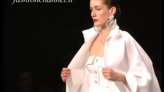 YVES SAINT LAURENT Spring Summer 2001 Paris 8 of 10 Haute Couture by Fashion Channel