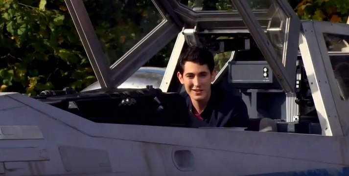 STAR WARS: THE FORCE AWAKENS - Behind the Scenes (2015)