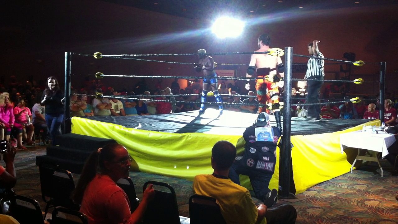 "Fabulous" Chris Rocker vs. Derrick "By God, Greater Than Great" King - Championship Wrestling