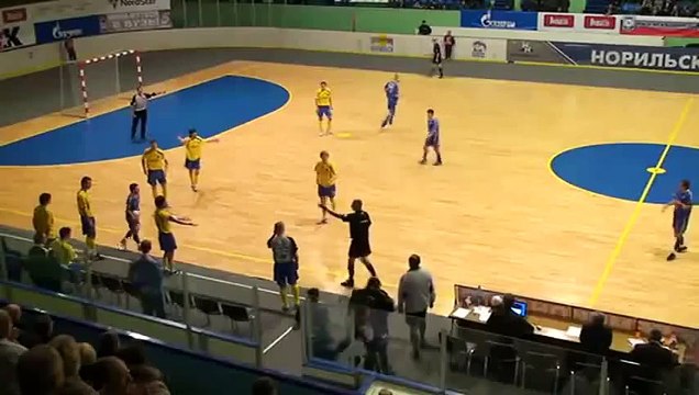 самый нереальный гол в мини футболе