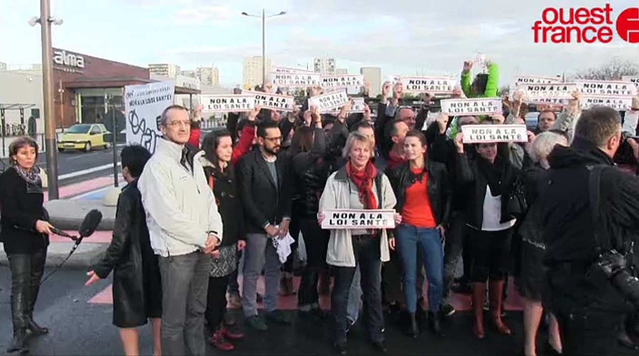 Opération escargot des medecins sur la rocade de Rennes