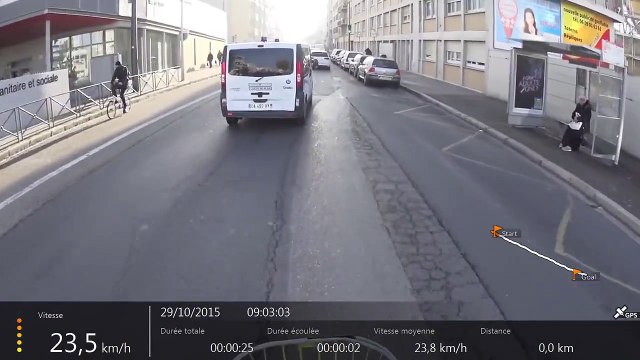 Un chauffard percute volontairement un cycliste