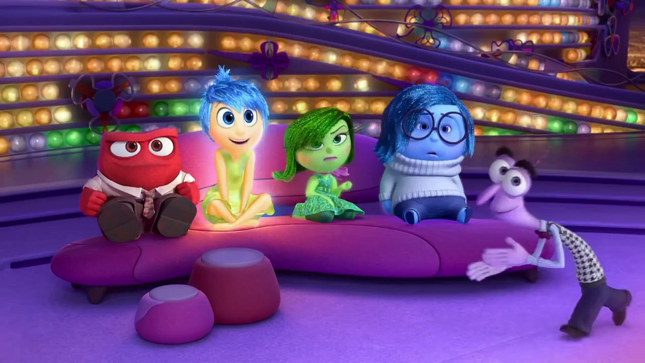 Disneys INSIDE OUT characters react to STAR WARS 7