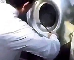 Cleaning of Hajr Aswad in Makkah (حجر اسود)