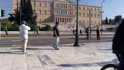 Choques durante la huelga general en Grecia