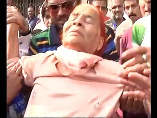 کراچی میں اپنے ہی گھروں سے بے دخل مون گارڈن کے مکینوں کا احتجاج