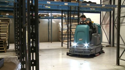 Tennant T12 Opzit schrobzuigmachine