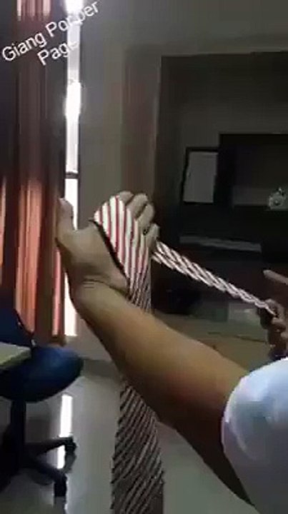 Si lidhet Kollarja (Kravata)