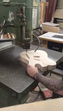 Telecaster Building - Fender Guitar