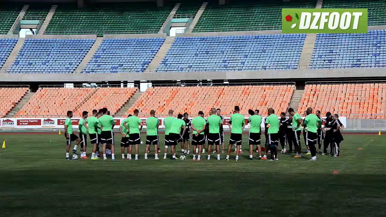 TAN-ALG J-1, Entrainement des verts