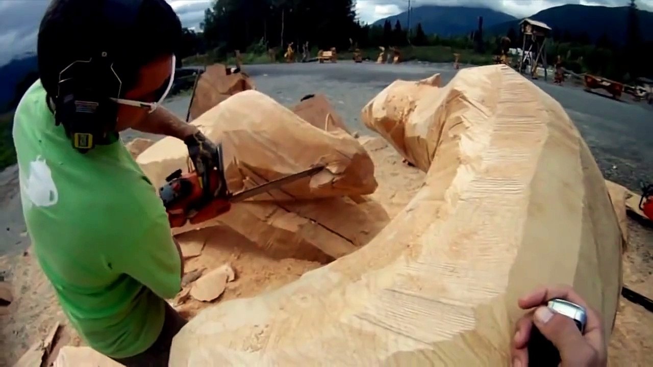 На что способен человек с бензопилой