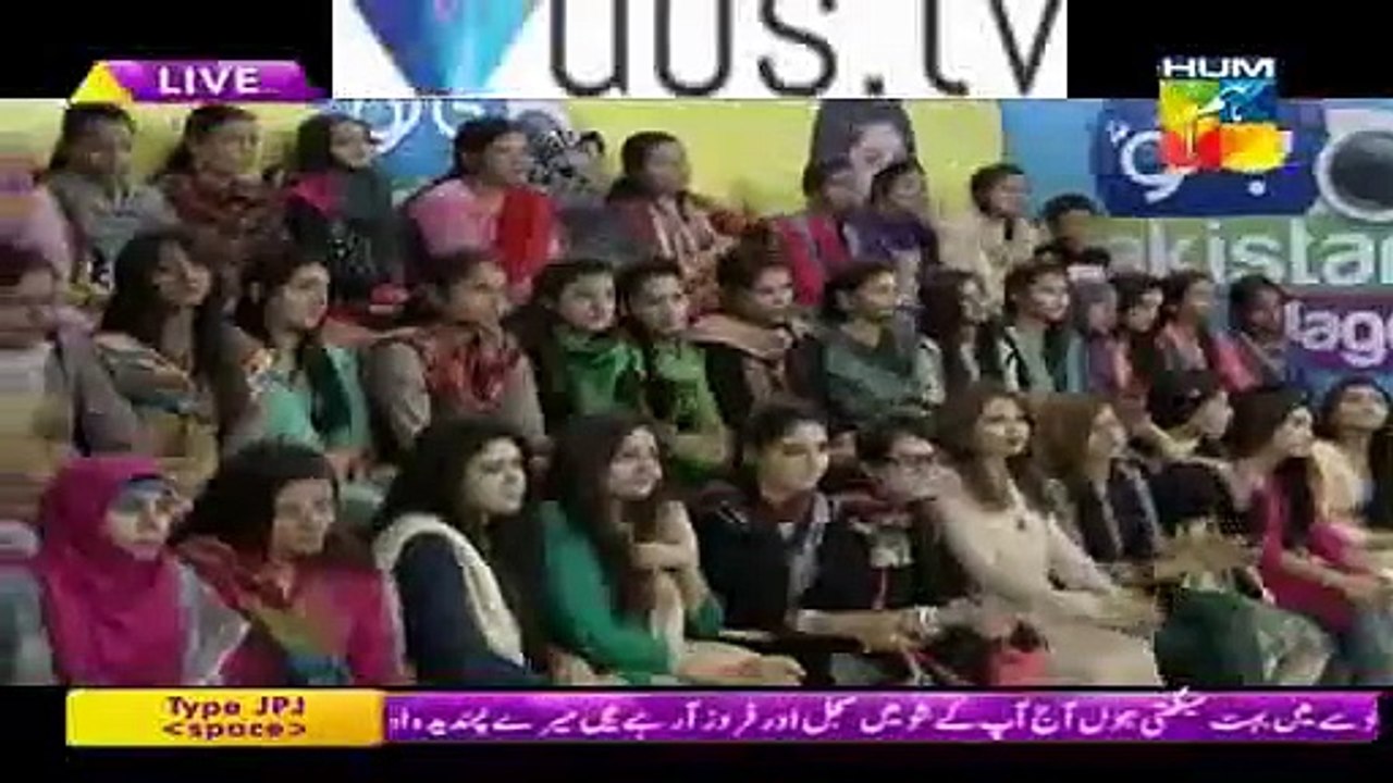 Look How Sajal is Acting And Dancing On Jalebi Bai Song For Feroz in a Live Morn_(new)