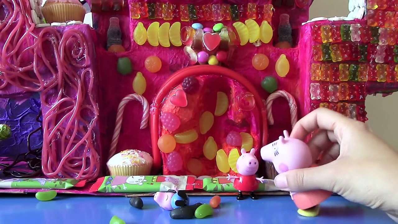 Peppa Pig English New Toys Videos – George on Candy Castle, Peppa Pig Cake Tea Party With Doll!