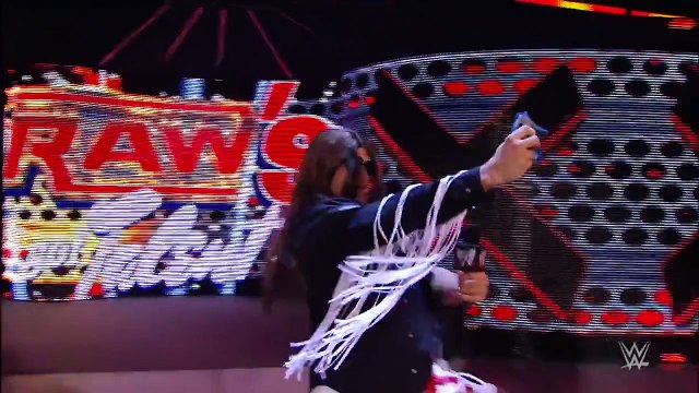 Ozzy Osbourne guest hosts Monday Night Raw: This Week in WWE History, Nov. 5, 2015