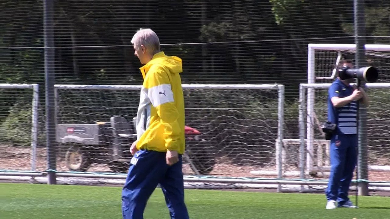 Arsenal - Pirès voit bien Henry ou Viera succéder à Wenger