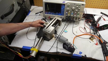 Use an oscilloscope to collect optical spectral data