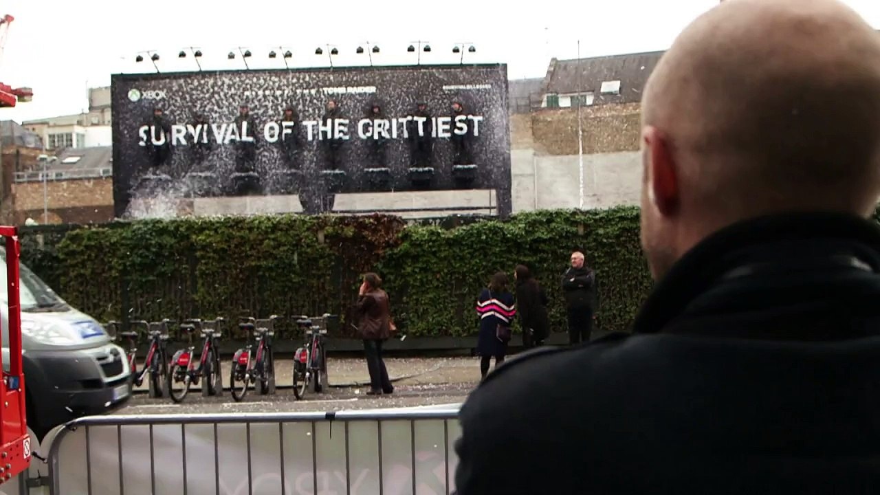 Crazy Tomb Raider fans brave the elements on billboard