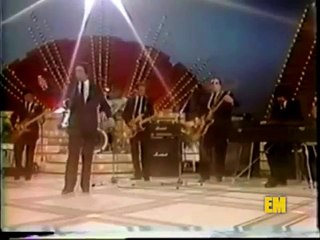 LOS IRACUNDOS No sirve de nada * en vivo