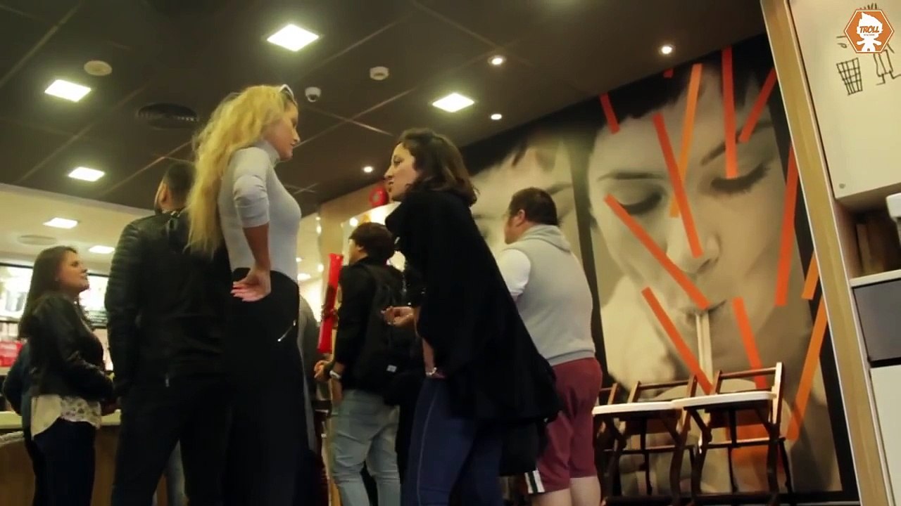 Preconceito contra obeso (Legendado)