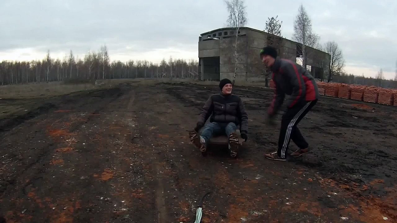 Экшн и сани!
