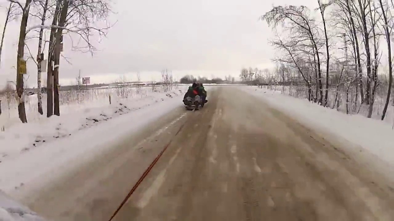 155 км-ч на санках. 155km-h on sledge.